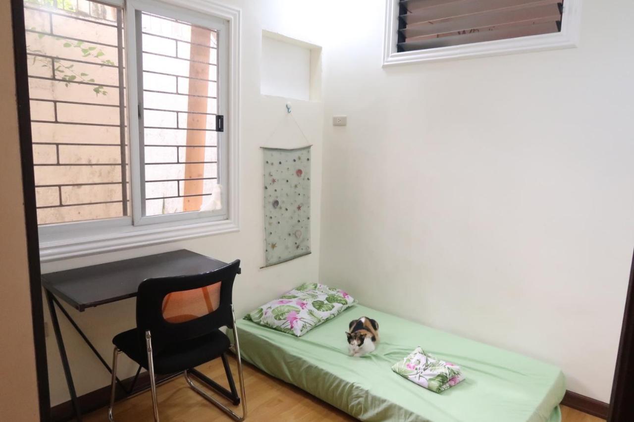 Cat Japanese Only At Uh Huh House Pansiyon Cebu Dış mekan fotoğraf